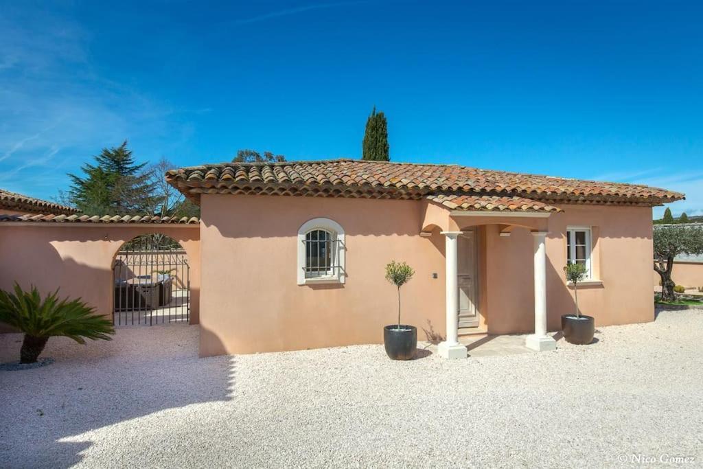 Roquebrune-Sur-Argens, Villa 2 Pieces, 4 Personnes Roquebrune-sur-Argens Exterior foto